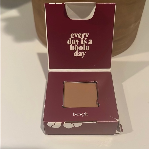 Benefit Tan Bronzer for Contour Perfection 0.06 OZ - Picture 1 of 1